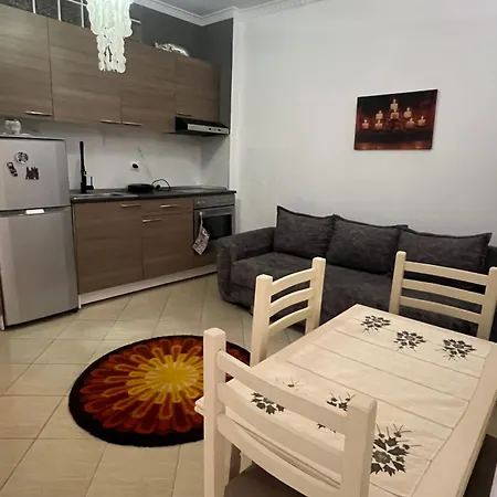 Elida Appartement Vlorë